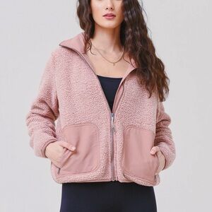 Vuori alpine Sherpa jacket rose pink size x-small
